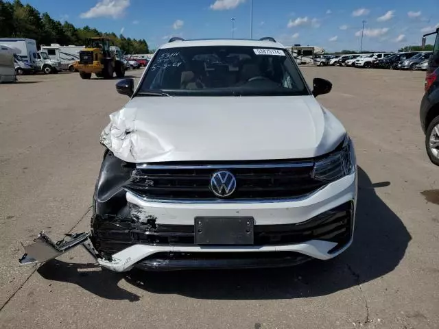 2023 Volkswagen Tiguan SE R-LINE Black