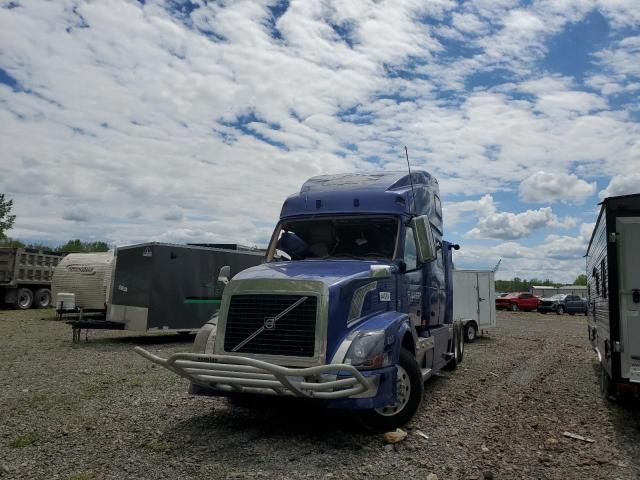 2012 Volvo VN VNL