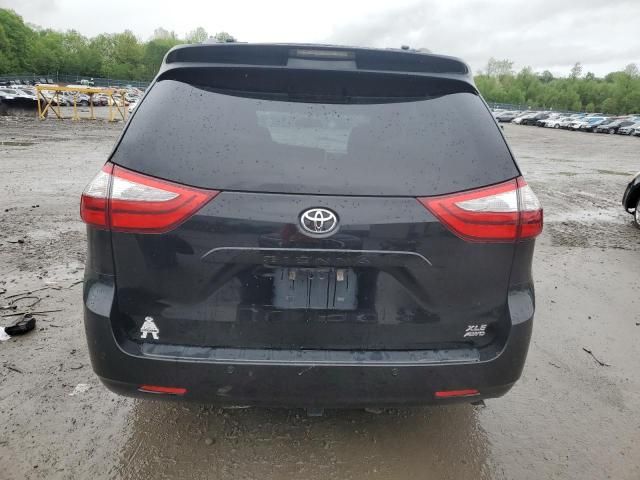 2015 Toyota Sienna XLE