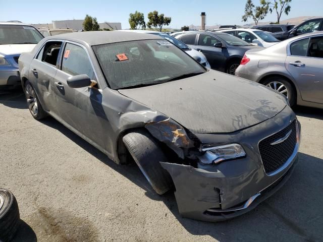 2017 Chrysler 300 Limited