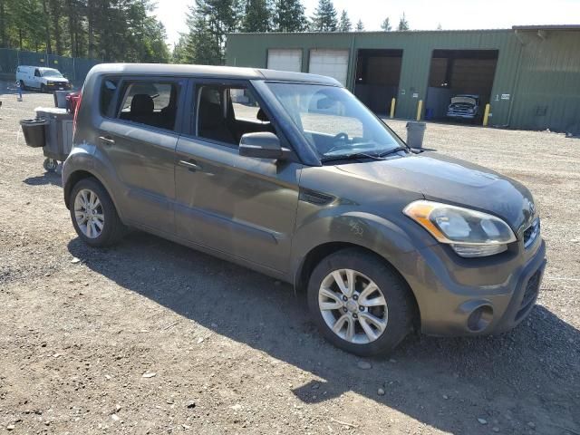 2013 KIA Soul +