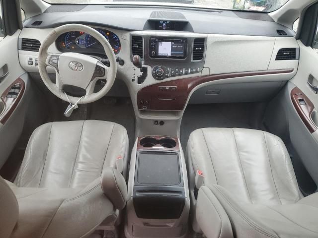 2014 Toyota Sienna XLE