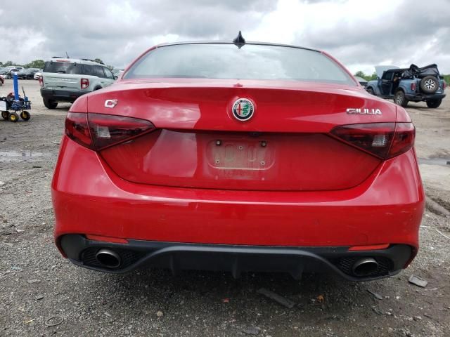 2017 Alfa Romeo Giulia TI