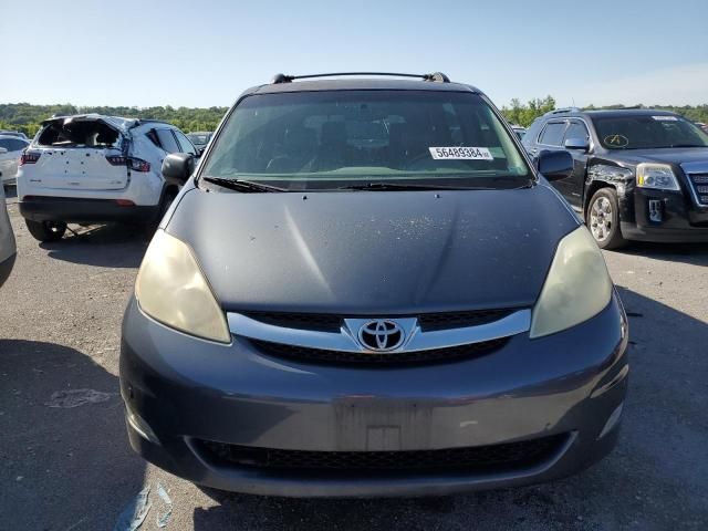 2006 Toyota Sienna XLE