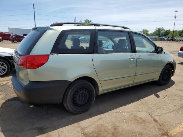 2009 Toyota Sienna CE