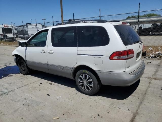 2002 Toyota Sienna CE