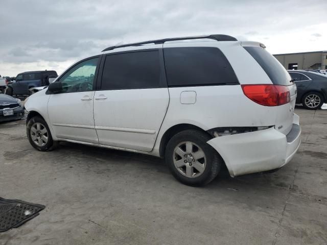 2009 Toyota Sienna CE