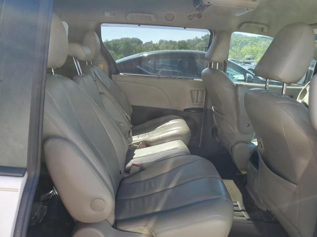 2012 Toyota Sienna LE