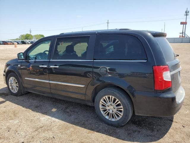 2014 Chrysler Town & Country Touring L