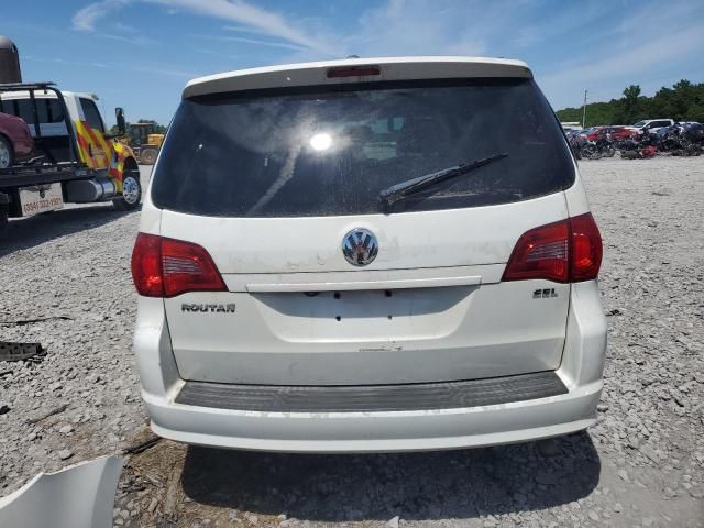 2010 Volkswagen Routan SEL