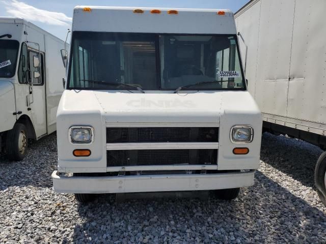 2001 Freightliner Chassis M Line WALK-IN Van