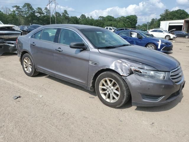 2013 Ford Taurus SE