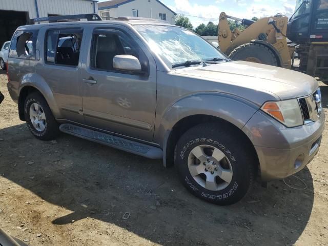 2006 Nissan Pathfinder LE