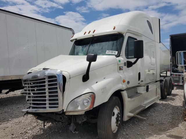 2015 Freightliner Cascadia 125