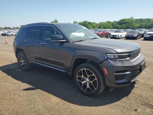 2022 Jeep Grand Cherokee Summit