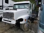 1999 Freightliner Medium Conventional FL112