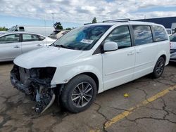 Salvage cars for sale from Copart Woodhaven, MI: 2017 Dodge Grand Caravan SXT