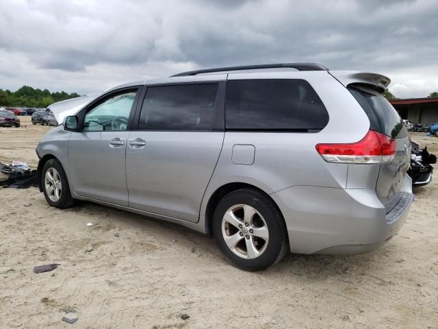 2013 Toyota Sienna LE