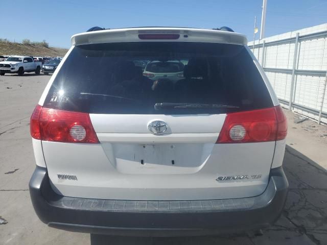 2006 Toyota Sienna XLE