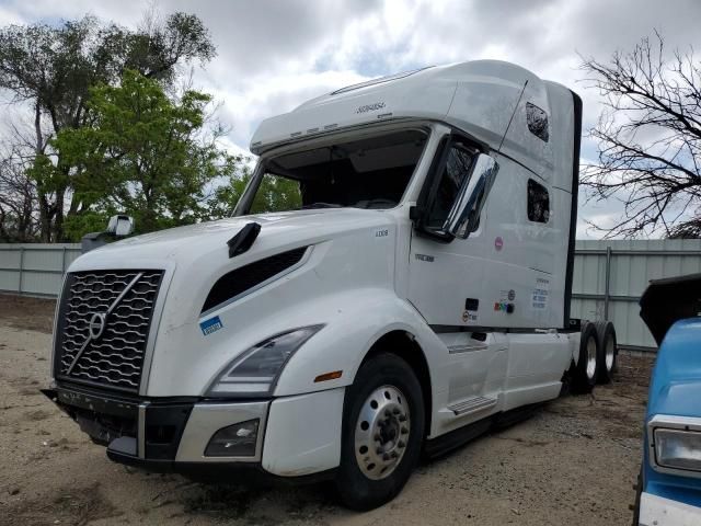 2023 Volvo VN VNL