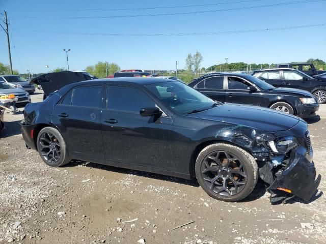 2019 Chrysler 300 Touring