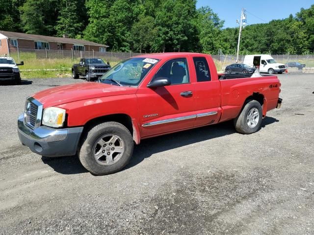 2005 Dodge Dakota SLT