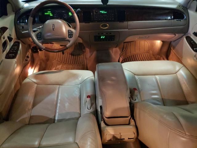 2000 Lincoln Town Car Cartier