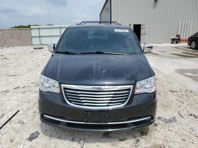 2015 Chrysler Town & Country Touring L