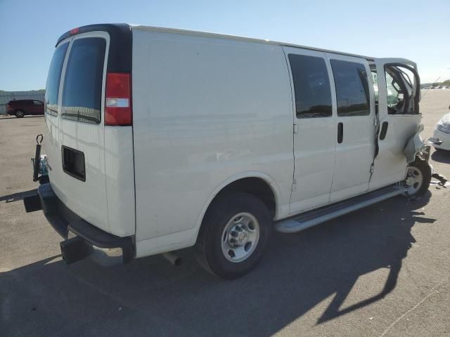 2022 Chevrolet Express G2500