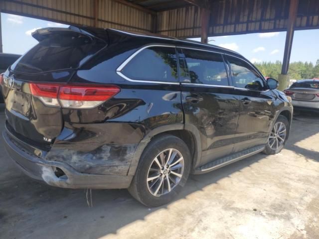 2019 Toyota Highlander SE