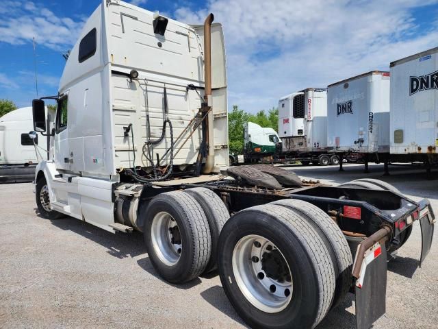 2012 Volvo VN VNL