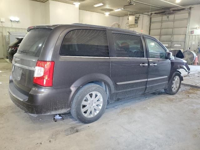 2016 Chrysler Town & Country Touring