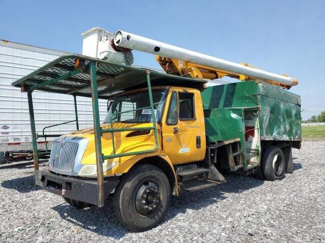 2004 International 4000 4300