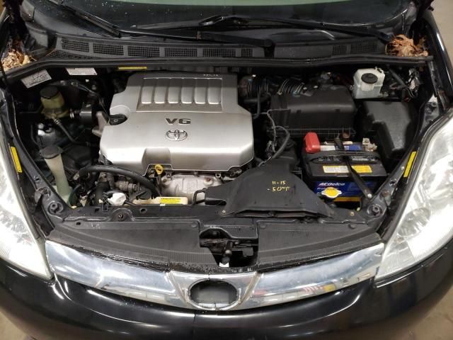 2009 Toyota Sienna XLE