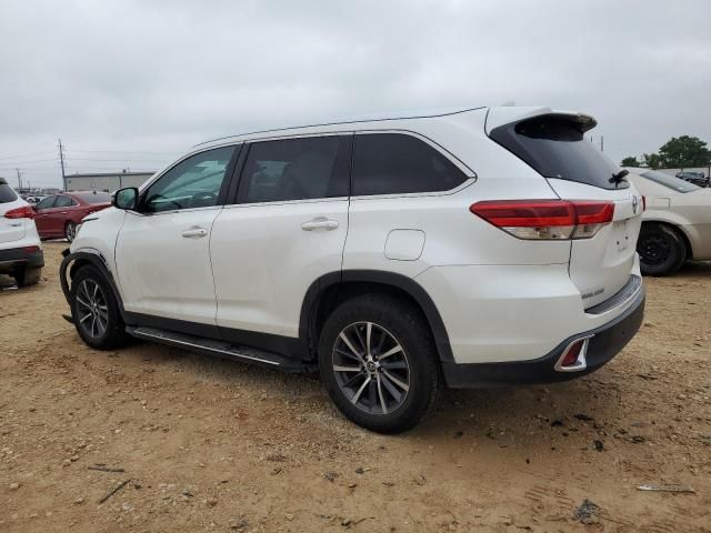 2019 Toyota Highlander SE