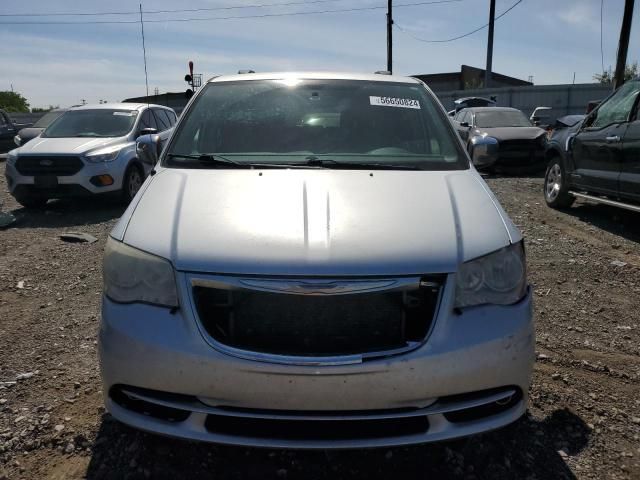 2011 Chrysler Town & Country Touring L