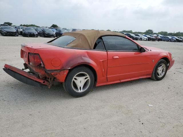 2000 Ford Mustang