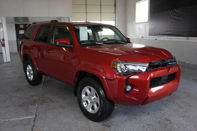 2023 Toyota 4runner SE