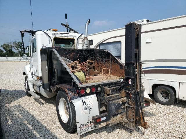 2007 Freightliner Conventional Columbia