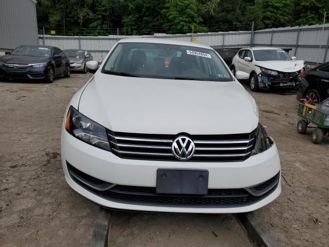 2014 Volkswagen Passat S