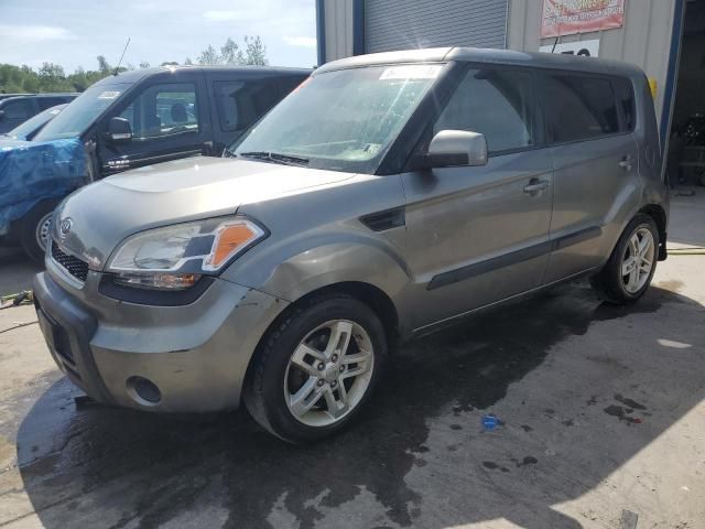 2011 KIA Soul +