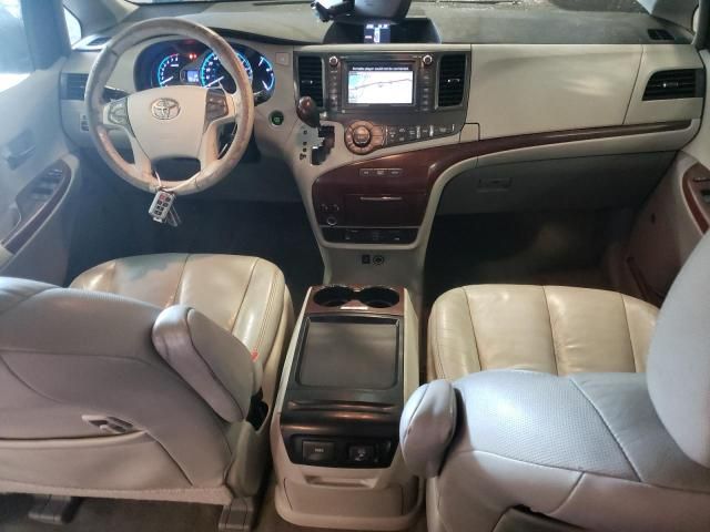 2011 Toyota Sienna XLE