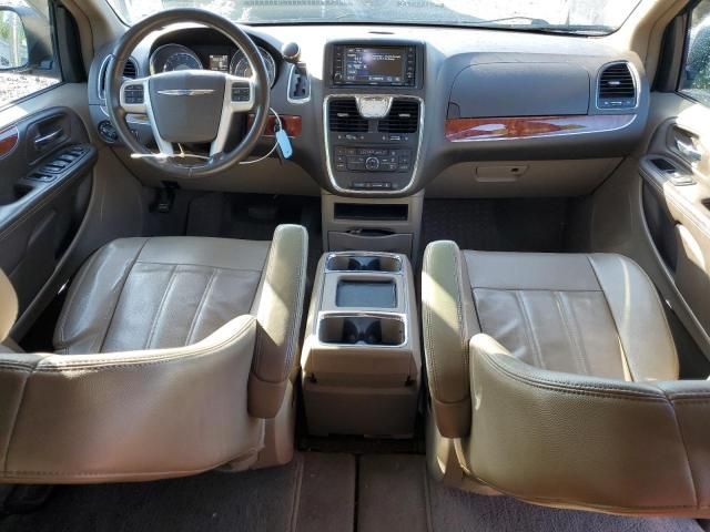 2013 Chrysler Town & Country Touring