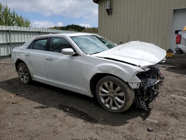 2016 Chrysler 300 Limited