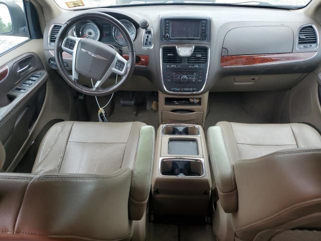 2012 Chrysler Town & Country Touring