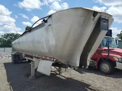 Salvage cars for sale from Copart Newton, AL: 2015 Mack Dump Trailer