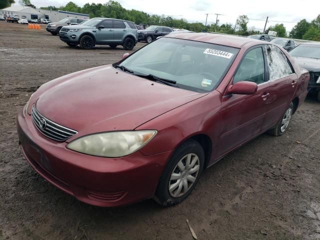 2005 Toyota Camry LE