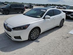 Lots with Bids for sale at auction: 2017 KIA Cadenza Premium