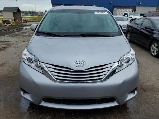 2015 Toyota Sienna LE