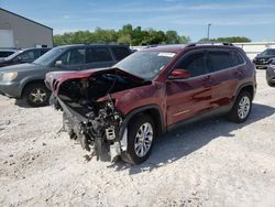 Carros salvage sin ofertas aún a la venta en subasta: 2019 Jeep Cherokee Latitude